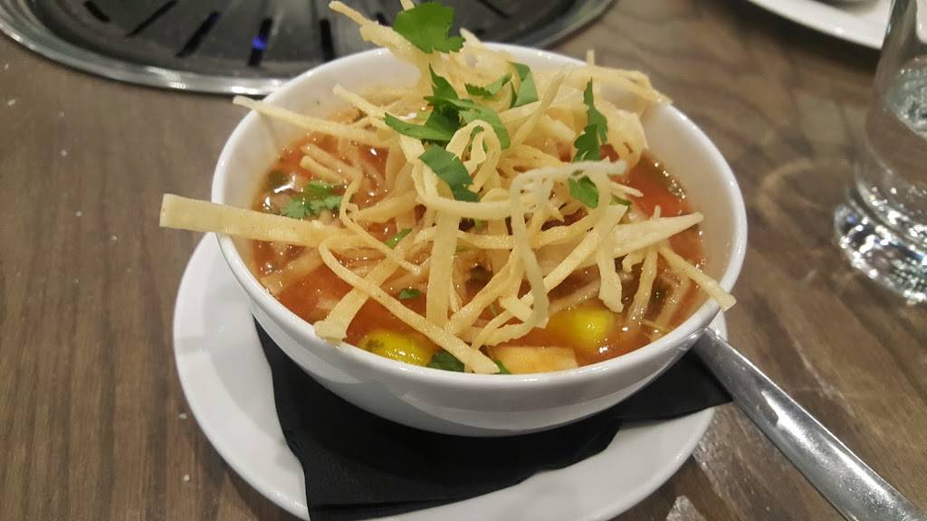 Bistec Bar & Grill | restaurant | 1523 N Kingsbury St, Chicago, IL 60642, USA | 3129293182 OR +1 312-929-3182