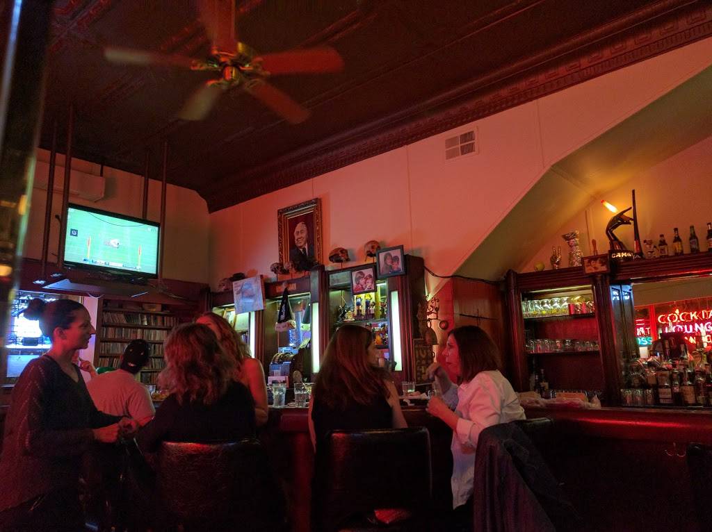 Club Lago | restaurant | 331 W Superior St, Chicago, IL 60654, USA | 3129512849 OR +1 312-951-2849