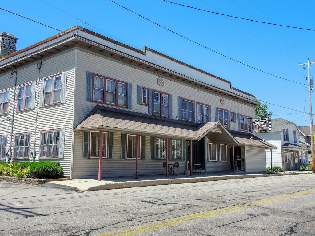 Idlewile Inn | restaurant | 1306 Main St, St Cloud, WI 53079, USA | 9209994404 OR +1 920-999-4404