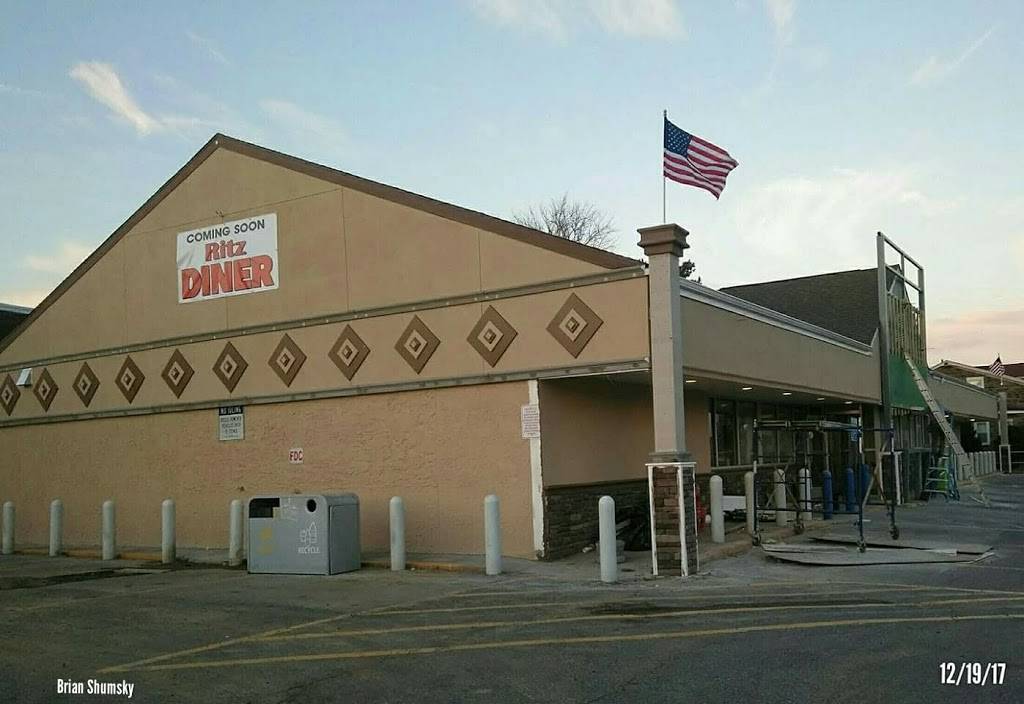 Checkers | restaurant | 8001 Roosevelt Blvd, Philadelphia, PA 19152, USA | 2153389810 OR +1 215-338-9810