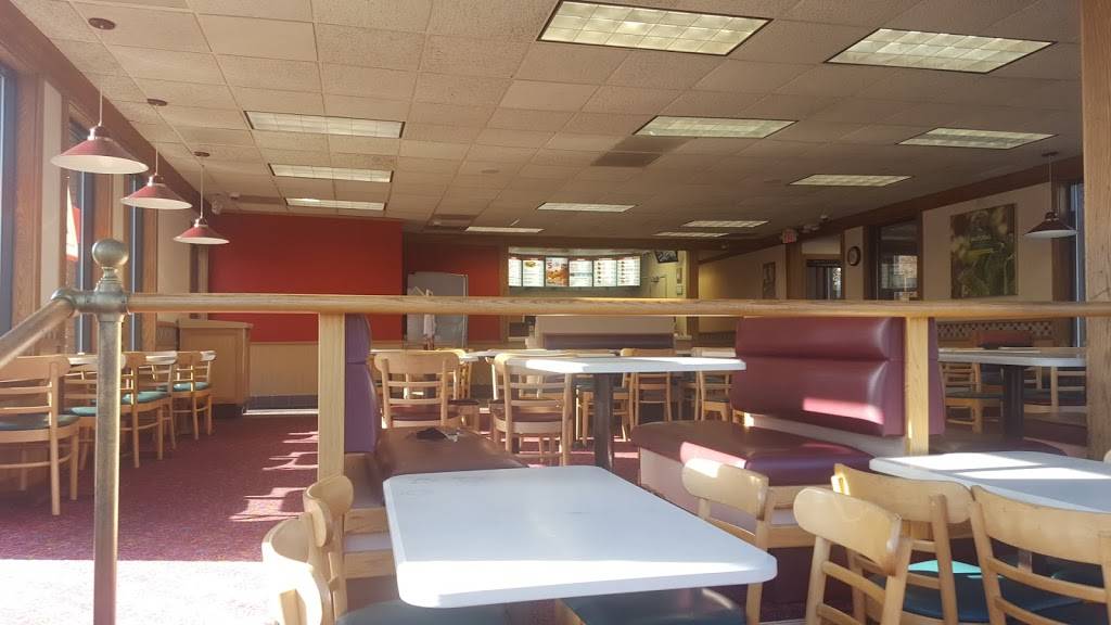 Wendys | restaurant | 1036 W Chisholm St, Alpena, MI 49707, USA | 9893566668 OR +1 989-356-6668