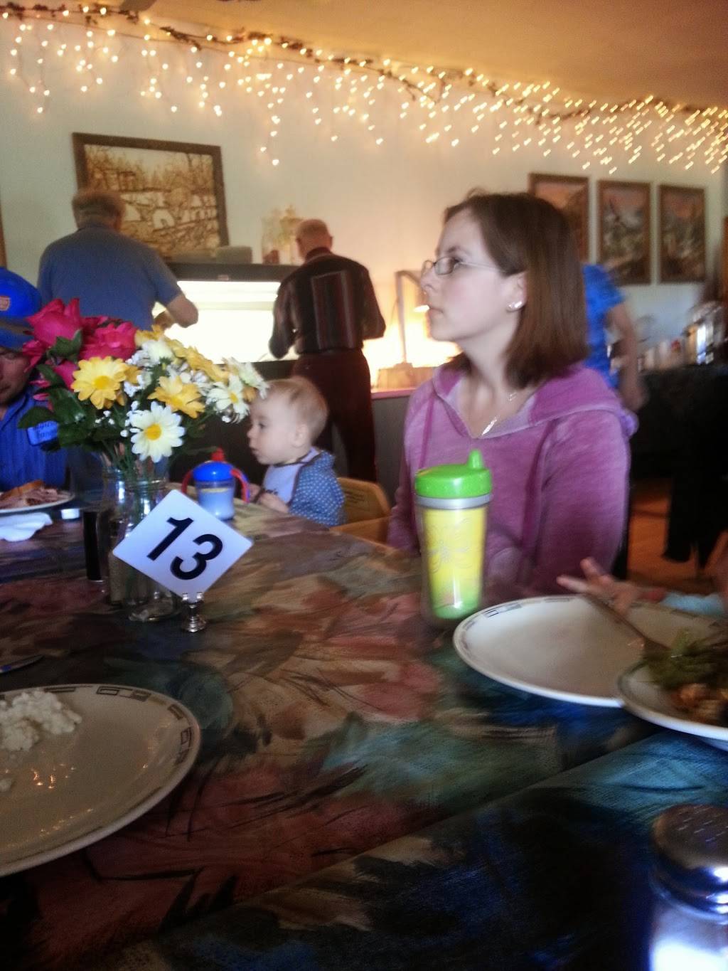 Quinns Bar | restaurant | County Rd A, Deerbrook, WI 54424, USA | 7156236611 OR +1 715-623-6611