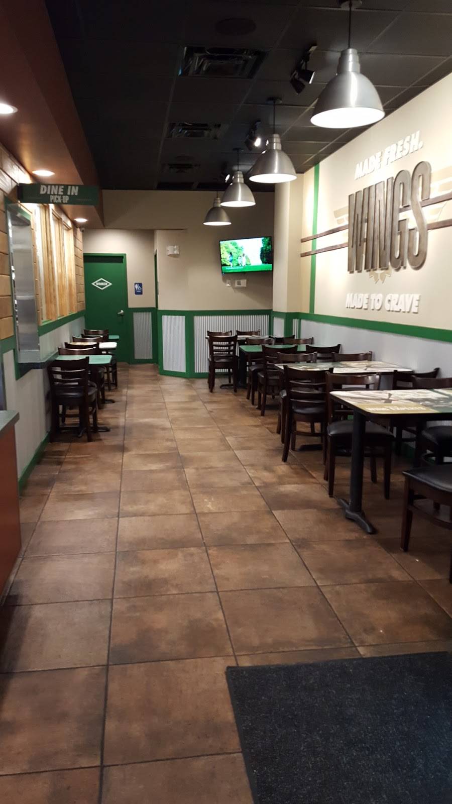 Wingstop | restaurant | 881 W Galbraith Rd, Cincinnati, OH 45231, USA | 5135215999 OR +1 513-521-5999