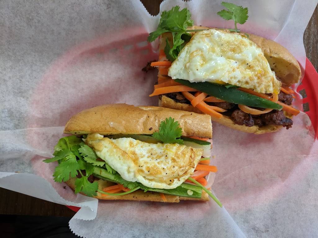 Crispy Banh Mi | restaurant | 2934 Shamrock Dr, Charlotte, NC 28205, USA | 9802377704 OR +1 980-237-7704