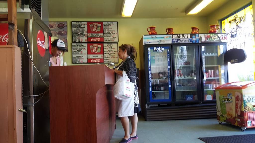 Mexican Deli | restaurant | 761 5th St, Lincoln, CA 95648, USA | 9166451157 OR +1 916-645-1157