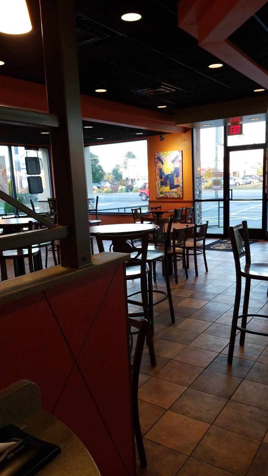 Taco Bell | meal takeaway | 787 S Jefferson Ave, Cookeville, TN 38501, USA | 9315288752 OR +1 931-528-8752