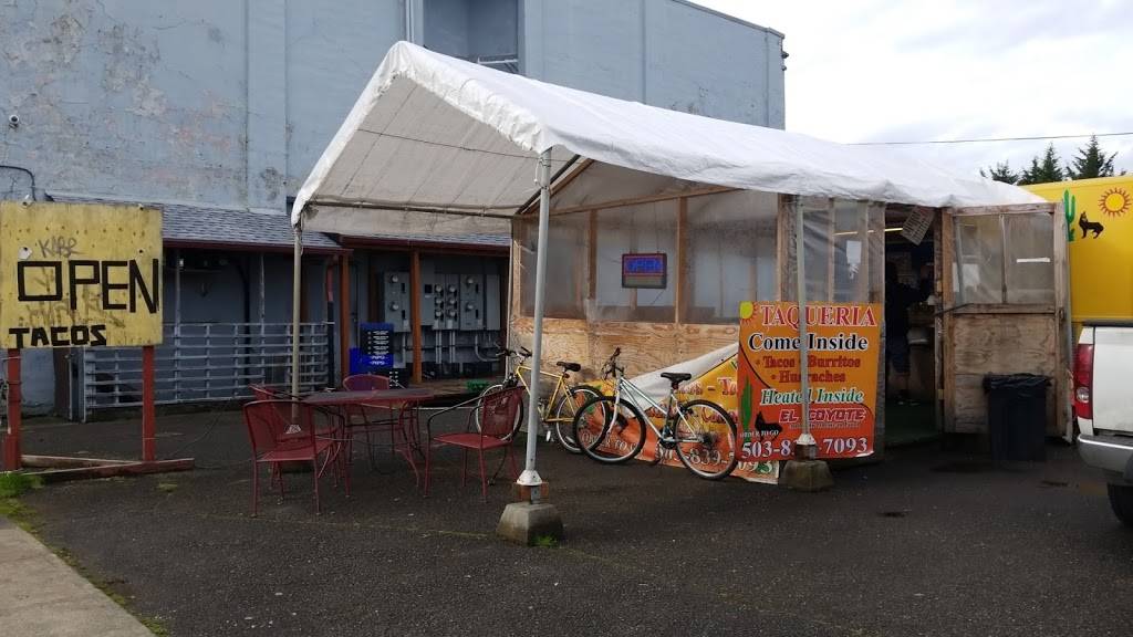 El Coyote | restaurant | 6965 N Fessenden St, Portland, OR 97203, USA | 5038397093 OR +1 503-839-7093