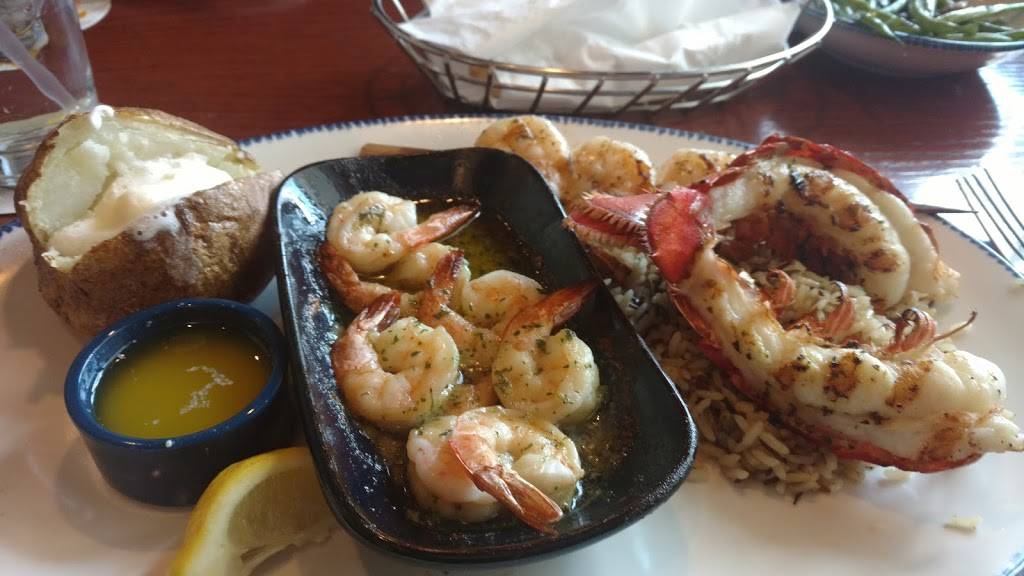 Red Lobster | restaurant | 4825 Coldwater Rd, Fort Wayne, IN 46825, USA | 2604832181 OR +1 260-483-2181