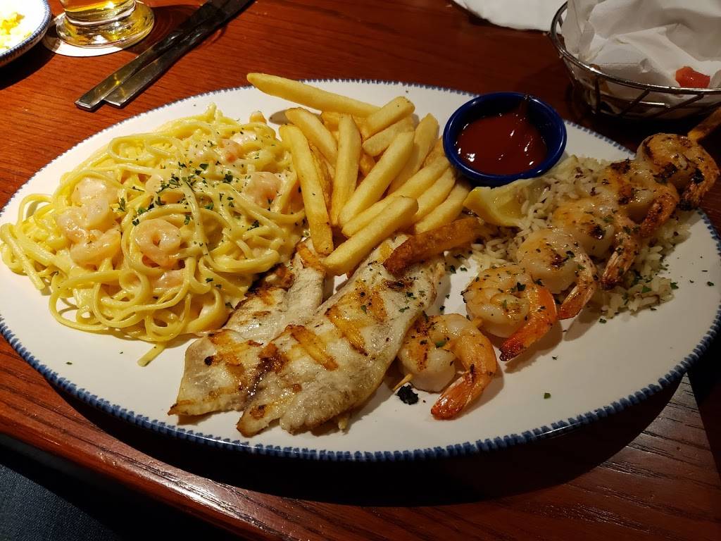 Red Lobster | restaurant | 5656 S Wadsworth Blvd, Littleton, CO 80123, USA | 3039781416 OR +1 303-978-1416