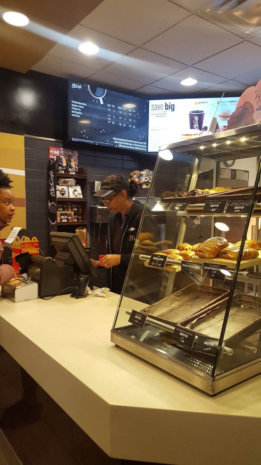 McDonalds | cafe | 2500 Hurontario St, Mississauga, ON L5B 1N4, Canada | 9052764019 OR +1 905-276-4019