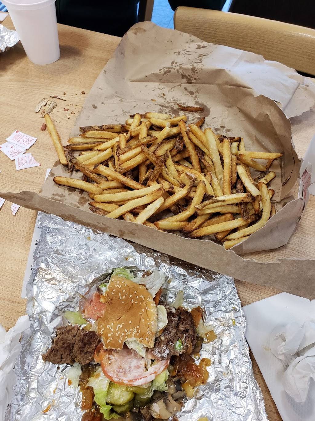 Five Guys | meal takeaway | 1339 Coolidge Hwy, Troy, MI 48084, USA | 2486493483 OR +1 248-649-3483