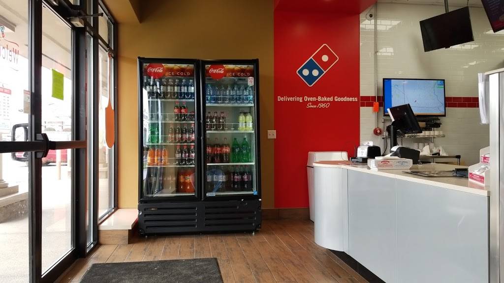 Dominos Pizza | meal delivery | 1460 Lyell Ave, Rochester, NY 14606, USA | 5857363507 OR +1 585-736-3507