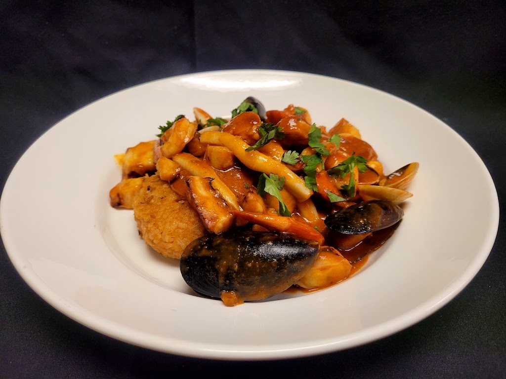 Zambranos Peruvian Cuisine | restaurant | 308 W Edmond Rd, Edmond, OK 73003, USA | 4059063782 OR +1 405-906-3782