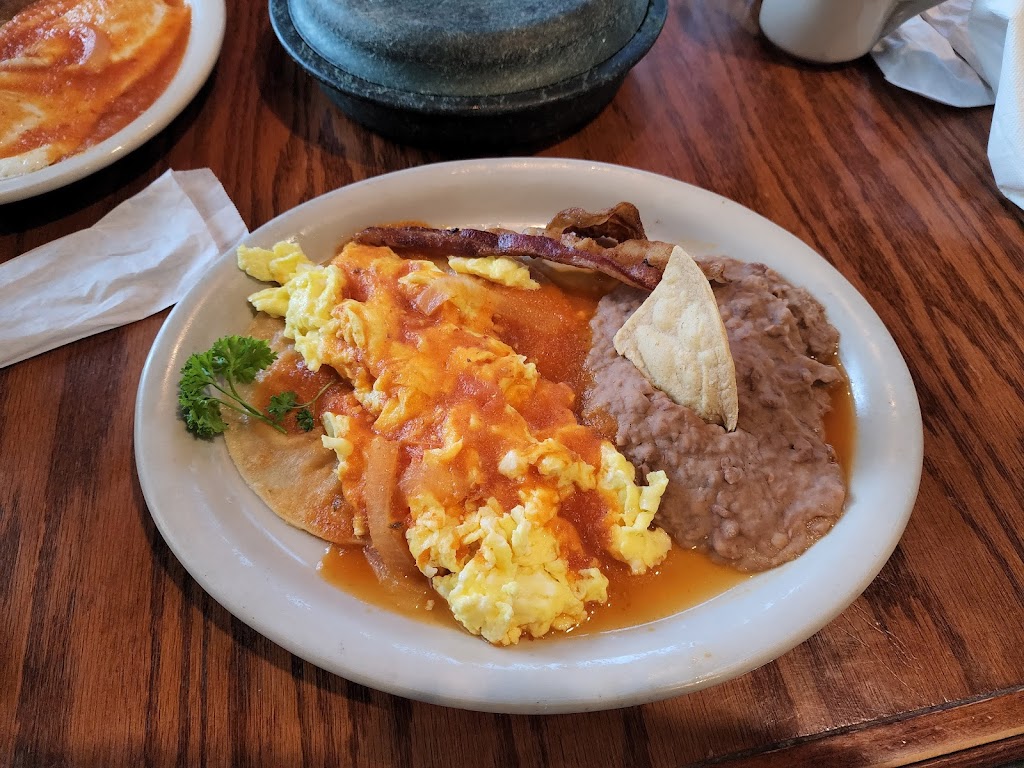 Dannys Restaurant | restaurant | 2406 Jacaman Rd, Laredo, TX 78041, USA | 9567176447 OR +1 956-717-6447