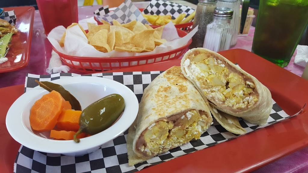 Que Tortas! | restaurant | 7500 Eckhert Rd, San Antonio, TX 78240, USA | 2106801826 OR +1 210-680-1826