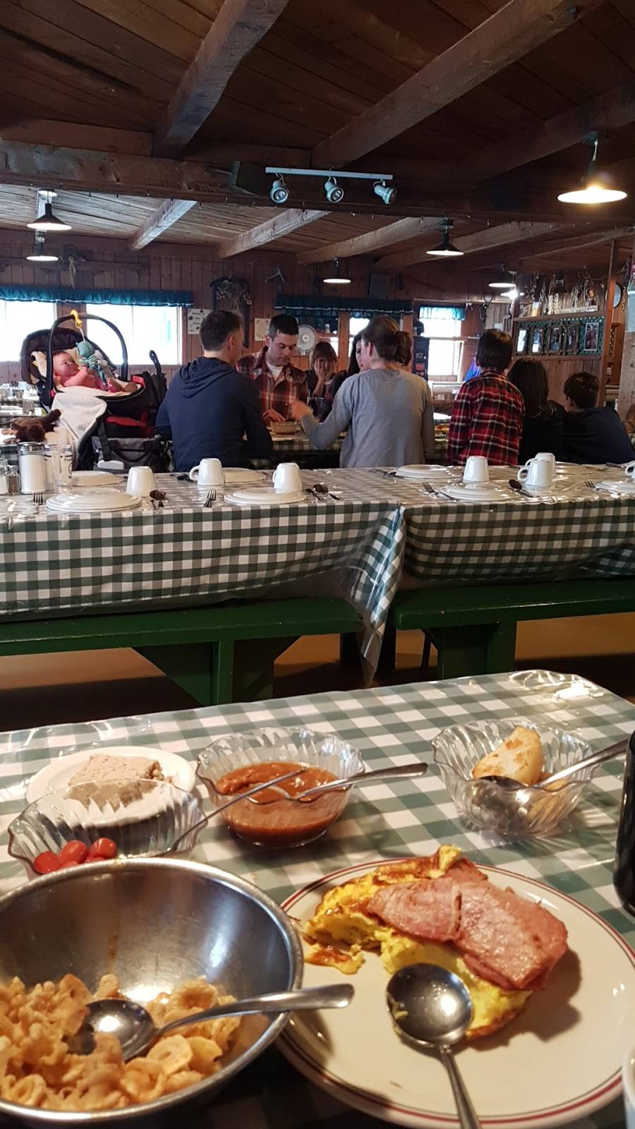 Cabane A Sucre Lefebvre | restaurant | 10070 Rang de la Fresnière, Mirabel, QC J7N 2R9, Canada | 4502583508 OR +1 450-258-3508