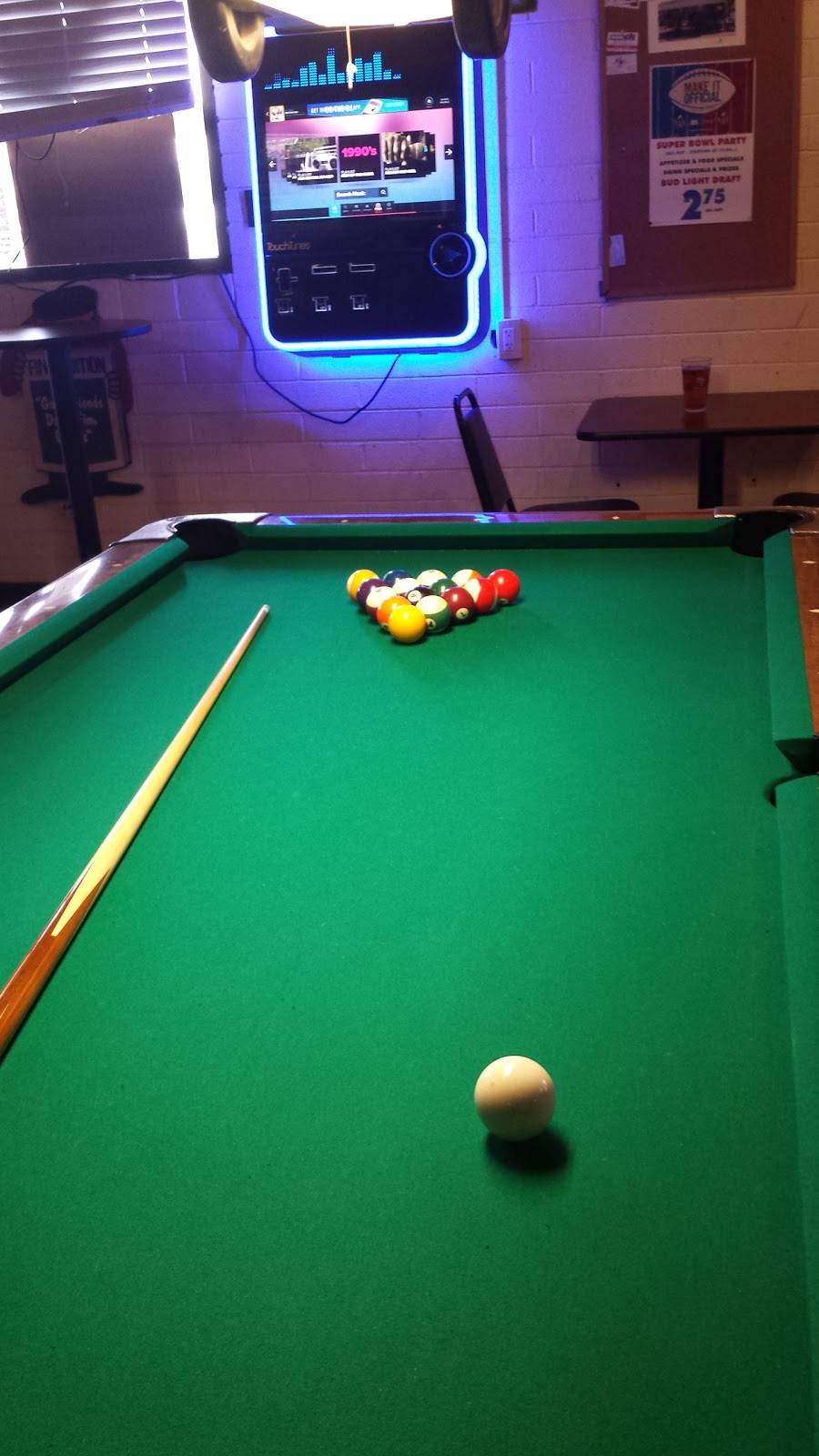 Final Edition Bar & Grill | restaurant | 412 Larkfield Center, Santa Rosa, CA 95403, USA | 7075421416 OR +1 707-542-1416