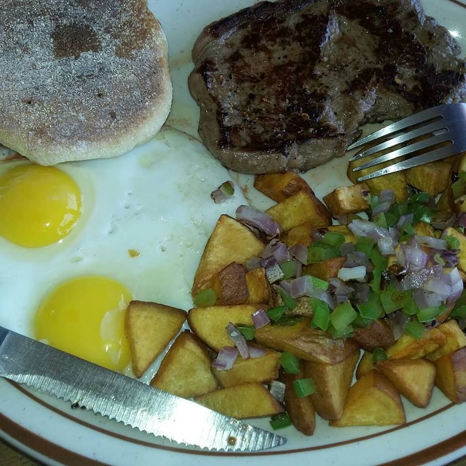 J & D Family Diner | restaurant | 715 N Main St, Yreka, CA 96097, USA | 5308421333 OR +1 530-842-1333