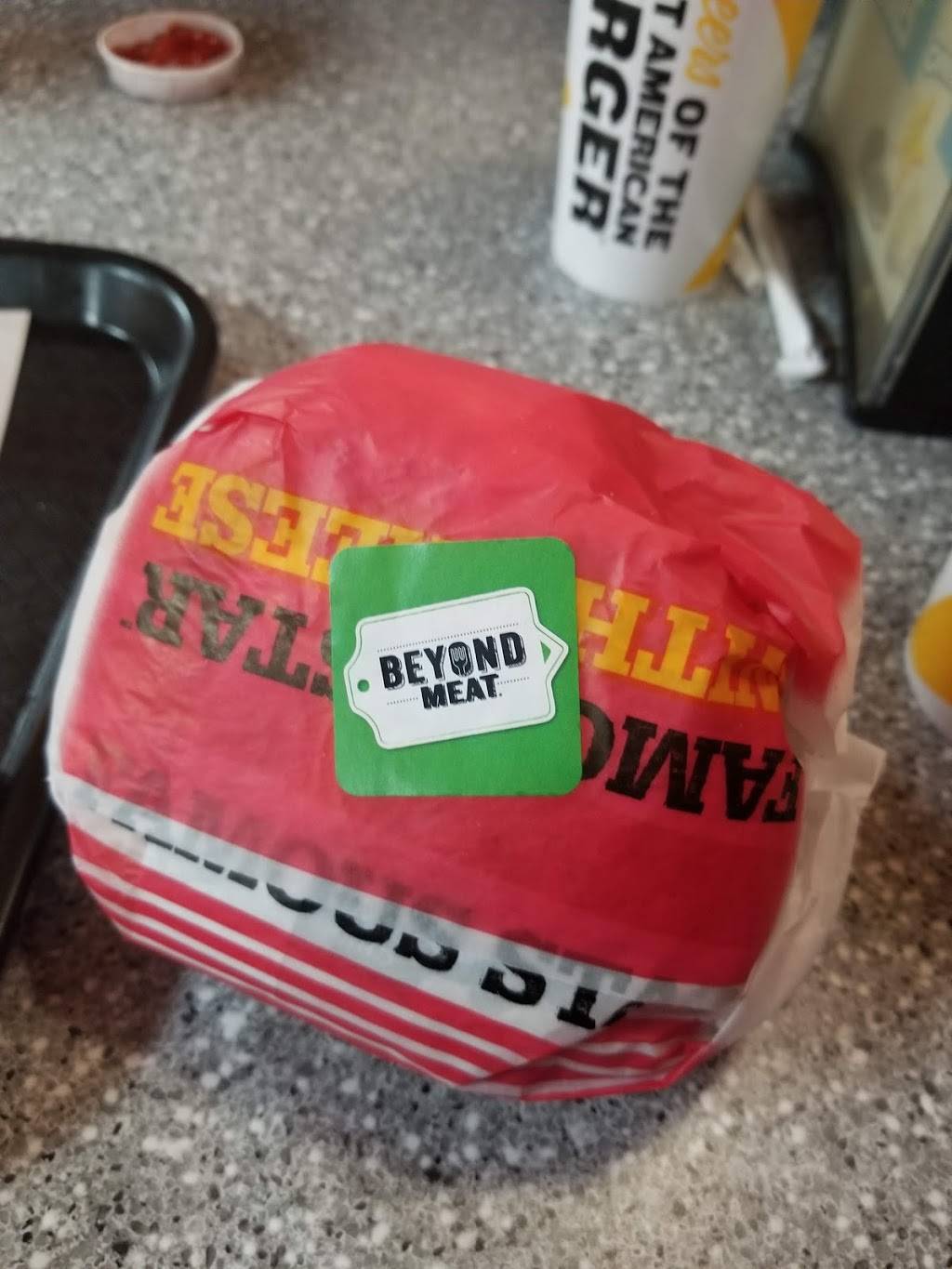 Carls Jr. | restaurant | 1400 Foothill Blvd, La Verne, CA 91750, USA | 9095962814 OR +1 909-596-2814