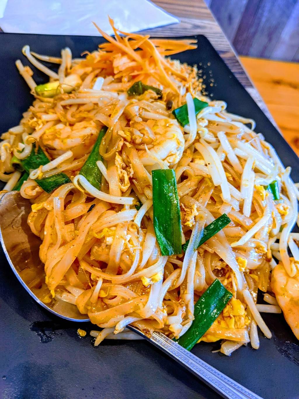 Wood Cafe Thai Cuisine | restaurant | 3250 Yorba Linda Blvd, Fullerton, CA 92831, USA | 6572481385 OR +1 657-248-1385