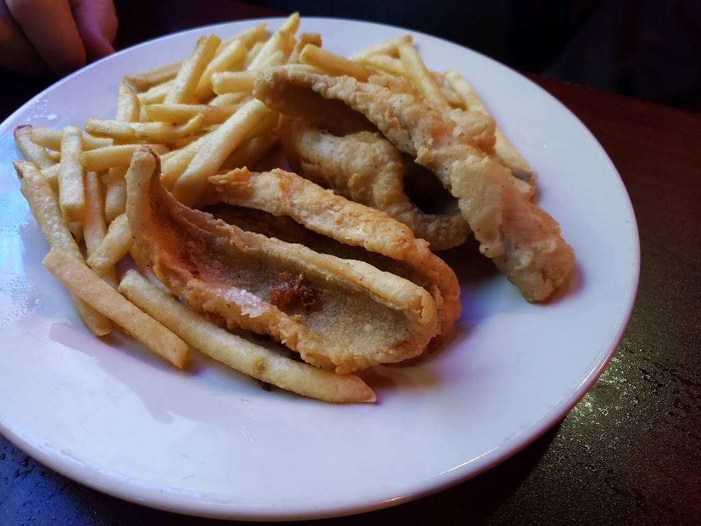 Sportz Pub and Grill | restaurant | N80W13003 W Fond Du Lac Ave, Menomonee Falls, WI 53051, USA | 2622534002 OR +1 262-253-4002