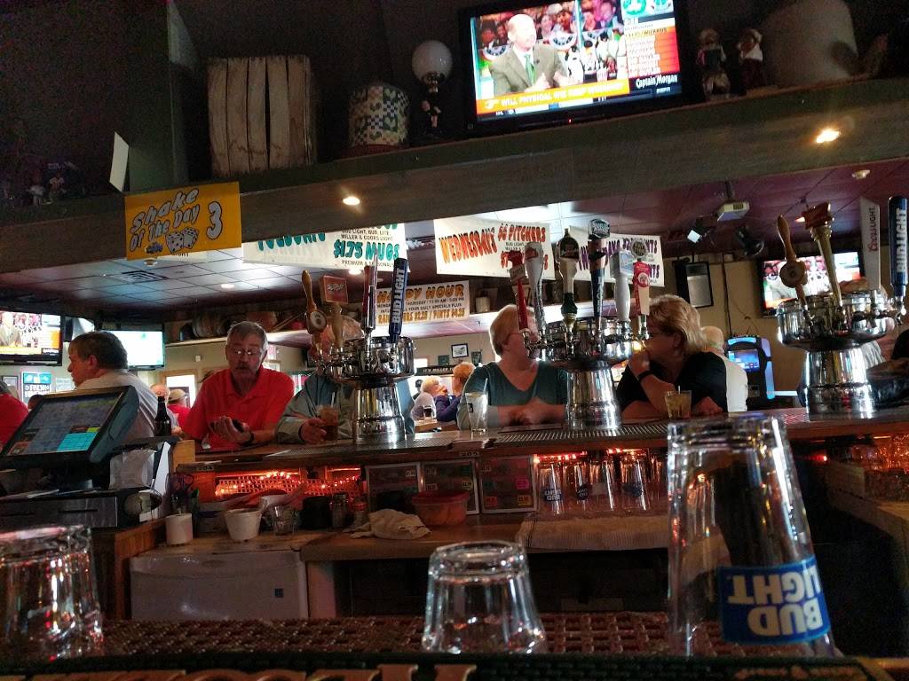 Lake Park Pub | restaurant | 8904 Lake Park Rd, Menasha, WI 54952, USA | 9207391901 OR +1 920-739-1901