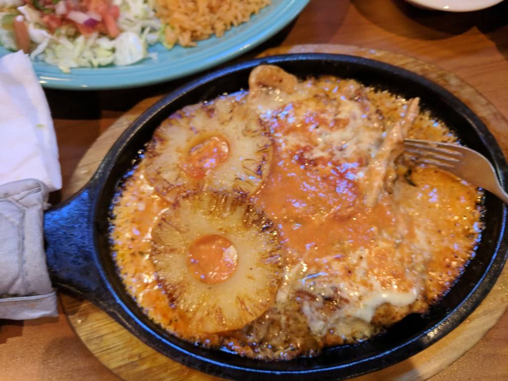 Charanda Of Fort Mill | restaurant | 1504 Carolina Pl Dr, Fort Mill, SC 29708, USA | 8035475499 OR +1 803-547-5499