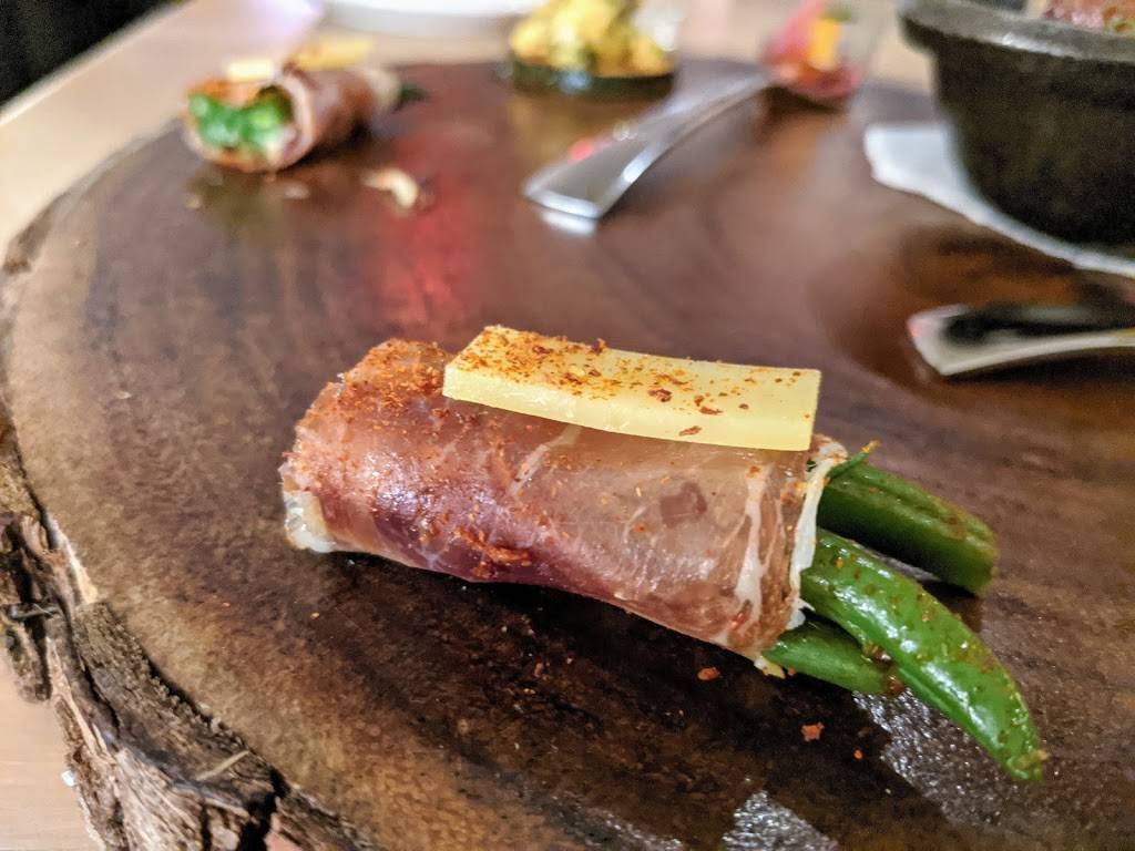 Travail Kitchen and Amusements | restaurant | 1930 Hennepin Ave, Minneapolis, MN 55403, USA | 7635351131 OR +1 763-535-1131