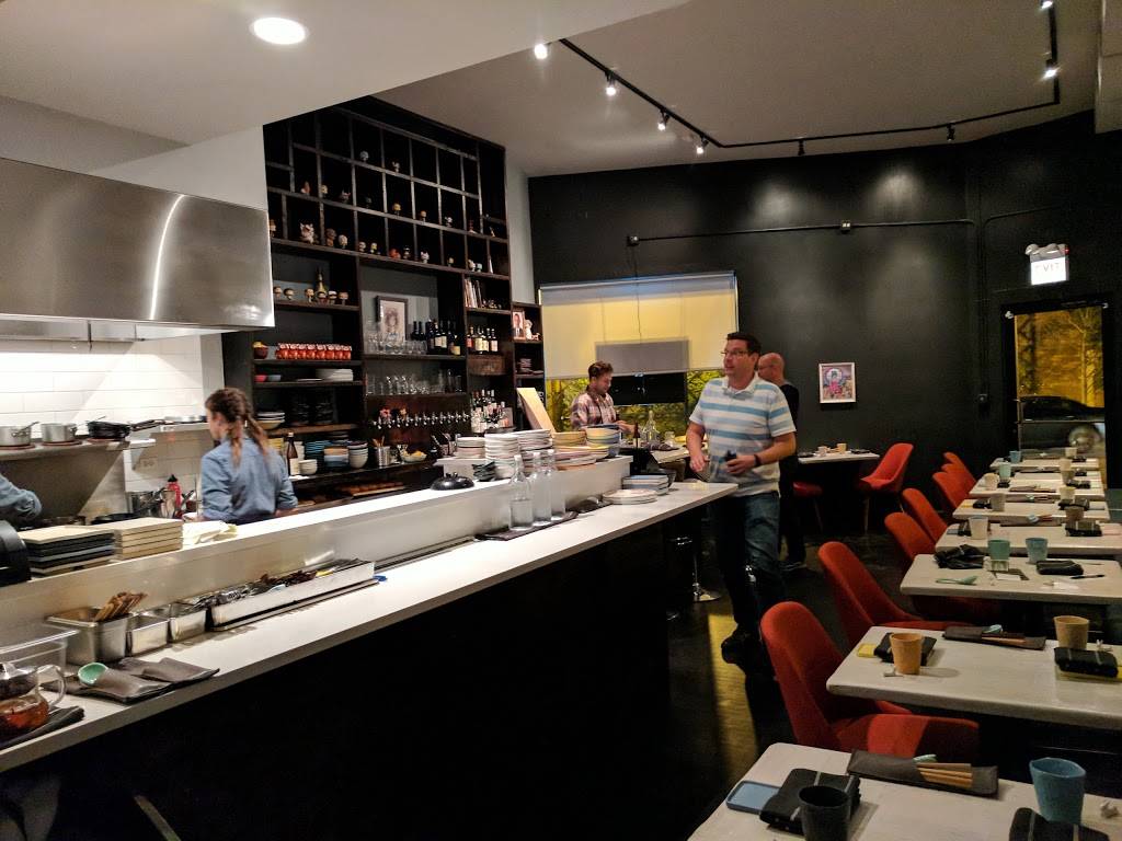 Kitsune Restaurant and Pub | restaurant | 4229 N Lincoln Ave, Chicago, IL 60618, USA | 7736879179 OR +1 773-687-9179