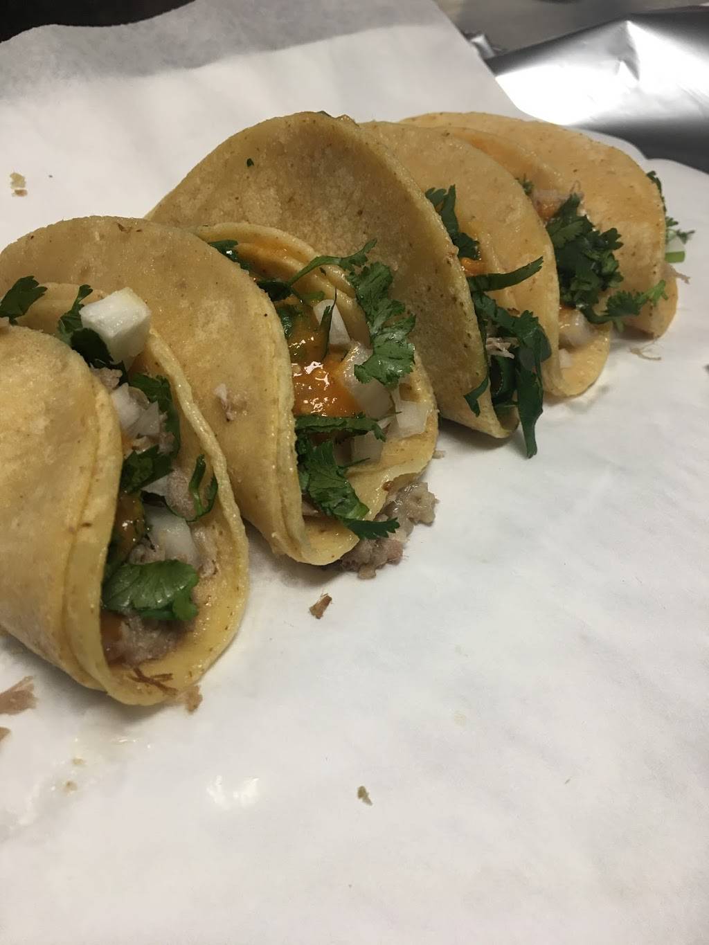 Santiagos taqueria | restaurant | Mc Cart & Carlton, Fort Worth, TX 76133, USA | 6827608716 OR +1 682-760-8716