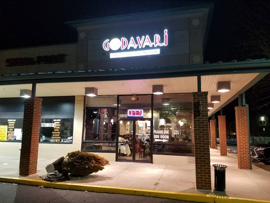 Godavari Herndon | restaurant | 1050 Elden St, Herndon, VA 20170, USA | 7034351270 OR +1 703-435-1270