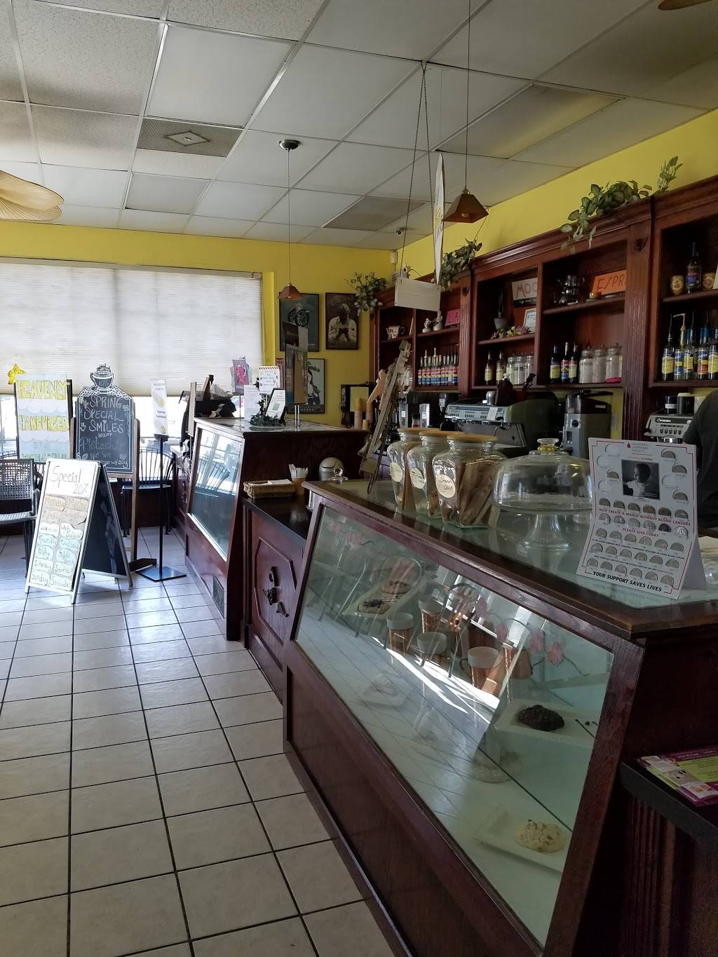 Christinas Coffee Shop | cafe | 219 W Canal Dr, Turlock, CA 95380, USA | 2096569002 OR +1 209-656-9002