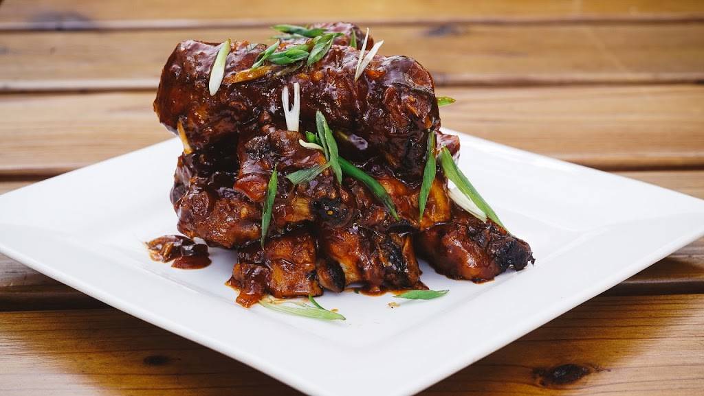 Connecticut Yankee | restaurant | 100 Connecticut St, San Francisco, CA 94107, USA | 4155524440 OR +1 415-552-4440