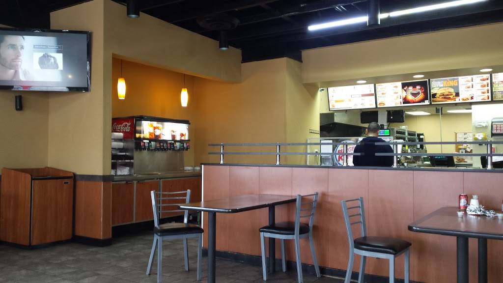 Burger King | restaurant | 1515 N New Braunfels Ave, San Antonio, TX 78208, USA | 2106268044 OR +1 210-626-8044