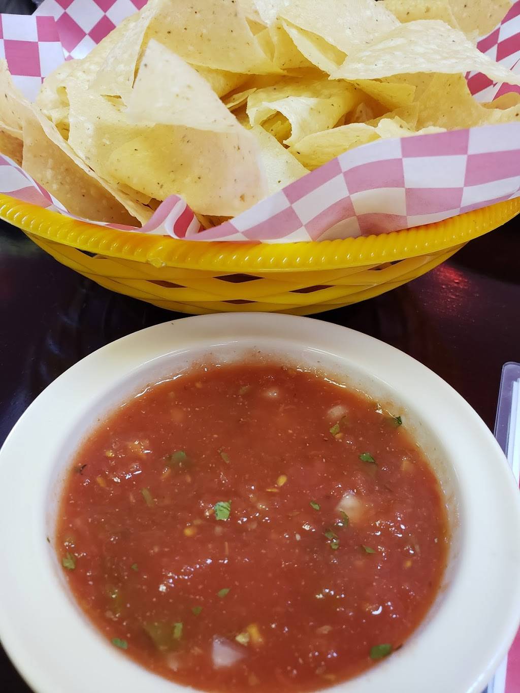 Candiles Mexican Restaurant | restaurant | 301 W 7th St, Augusta, KS 67010, USA | 3162391554 OR +1 316-239-1554