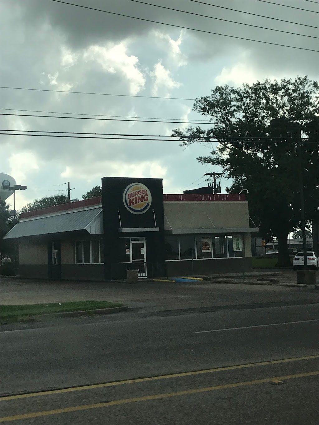 Burger King | restaurant | 1648 MS-1, Greenville, MS 38701, USA | 6625468048 OR +1 662-546-8048