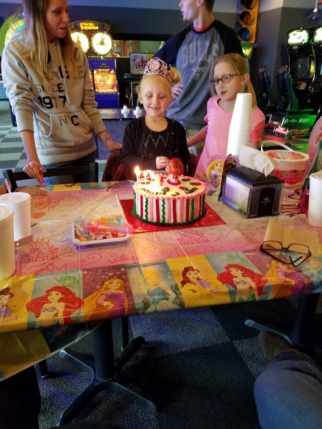 Pizza Quik | restaurant | 2598 S Business 31, Peru, IN 46970, USA | 7654737770 OR +1 765-473-7770