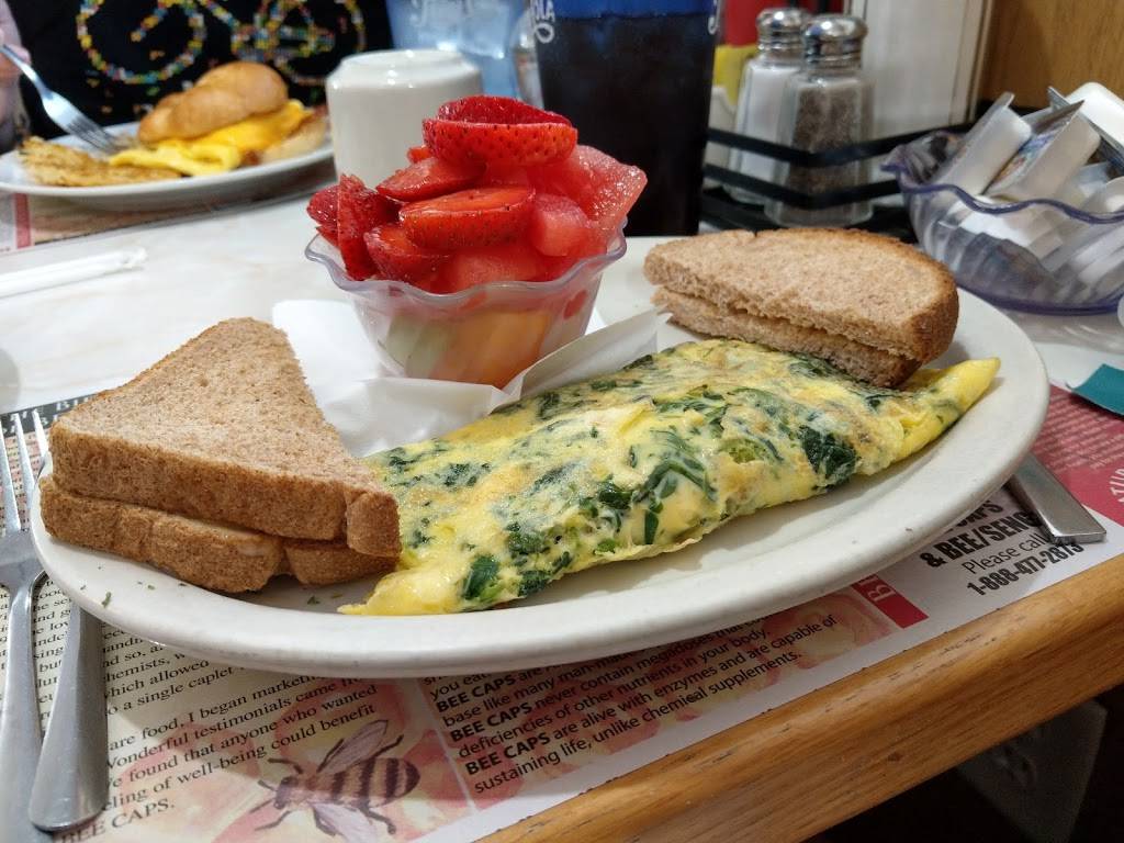 Spring House Family Restaurant | restaurant | 3841 US-17 BUS, Murrells Inlet, SC 29576, USA | 8433572785 OR +1 843-357-2785