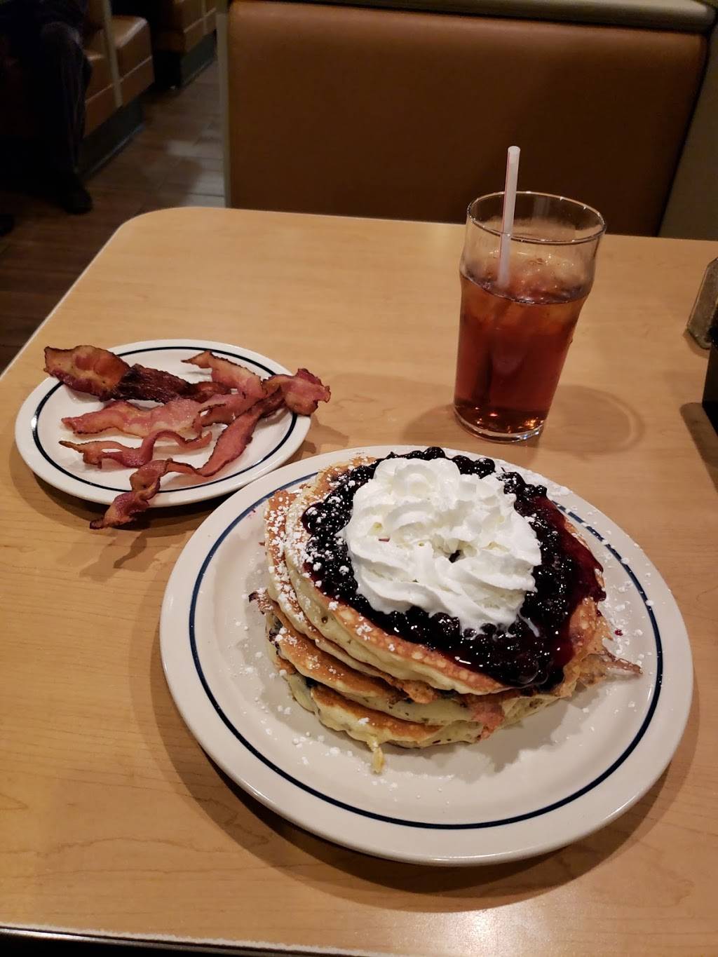 IHOP | restaurant | 15517 Northern Blvd, Flushing, NY 11354, USA | 7183535576 OR +1 718-353-5576