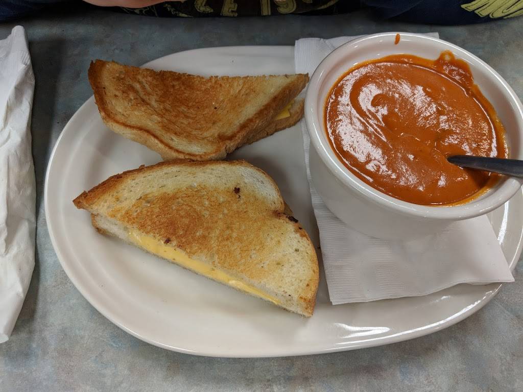 Friendlys | restaurant | 106 Neshaminy Rd, Cornwells Heights, PA 19020, USA | 2153572743 OR +1 215-357-2743