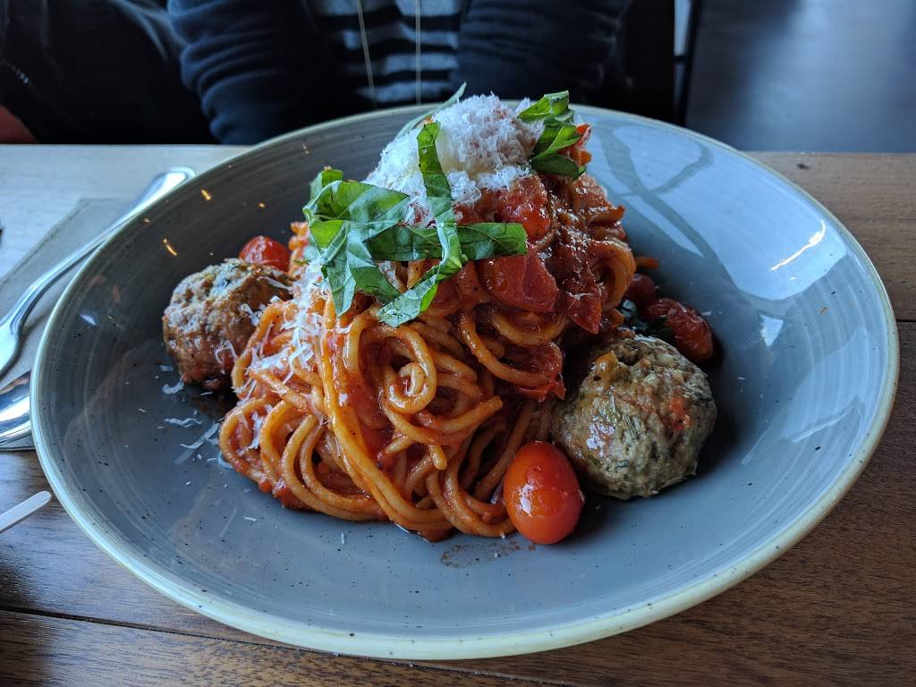 Tosto | restaurant | 609 Roehampton Ave, Toronto, ON M4P 1S7, Canada | 4163220609 OR +1 416-322-0609