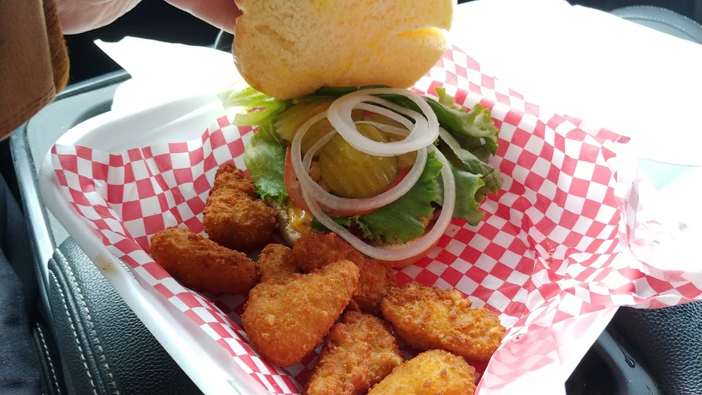 Harris Burgers | restaurant | 106 E Willow St, Harrisburg, SD 57032, USA | 6057671900 OR +1 605-767-1900