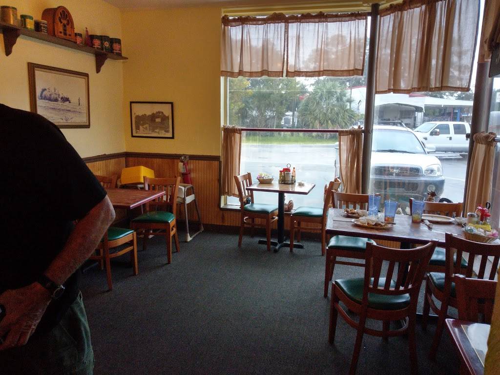 Alice Parkside Restaurant | restaurant | 215 N W Santa Fe Blvd, High Springs, FL 32643, USA | 3864541166 OR +1 386-454-1166