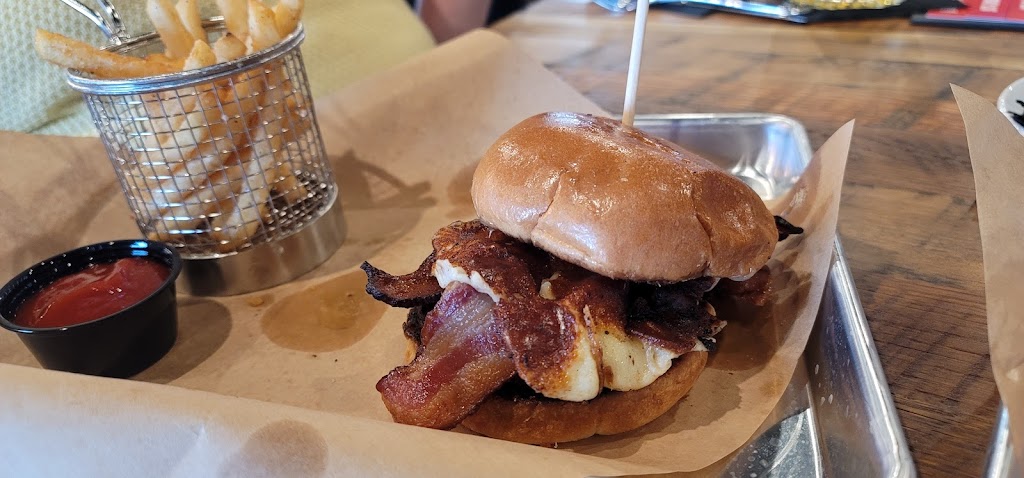 MCs Tap House | restaurant | 9690 Colorado Ln N, Brooklyn Park, MN 55445, USA | 6123535929 OR +1 612-353-5929