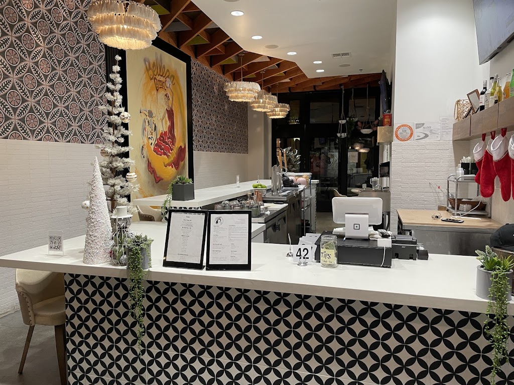 Hermosa Taqueria | restaurant | 2493 Park Ave, Tustin, CA 92782, USA | 6576605361 OR +1 657-660-5361