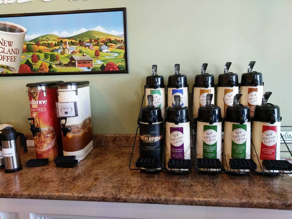 Maddies Bagel & Eatery LLC | meal takeaway | 240 N Broadway, Salem, NH 03079, USA | 6038940094 OR +1 603-894-0094