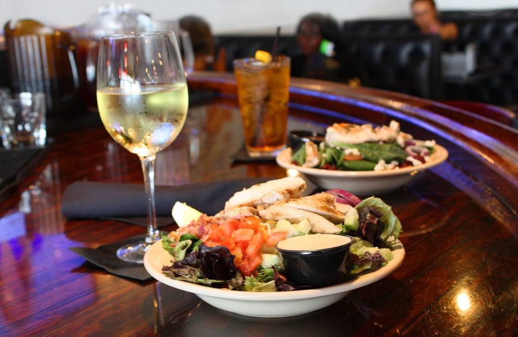 Mannings Restaurant | restaurant | 406 E Main St, Clayton, NC 27520, USA | 9195857005 OR +1 919-585-7005