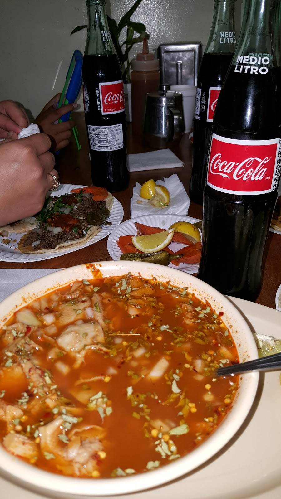 El Grullense Restaurant | restaurant | 2274 Pico Blvd, Los Angeles, CA 90006, USA | 2134879540 OR +1 213-487-9540