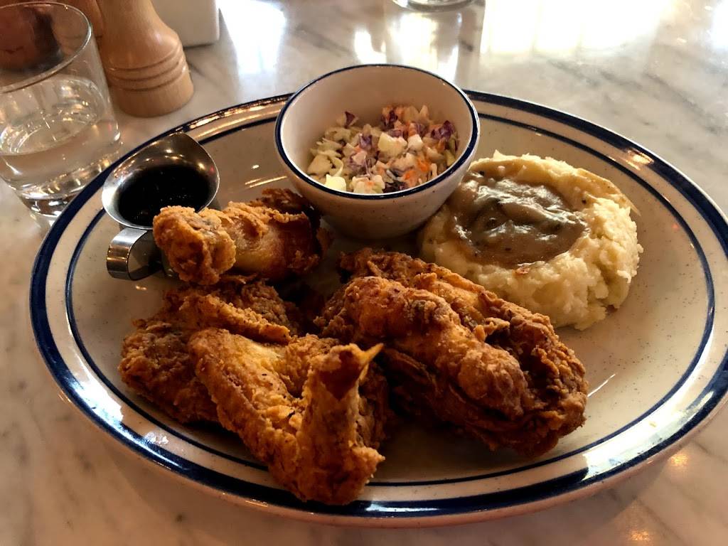 Porch Kitchen & Bar | restaurant | 280 W Jefferson St #1432, Louisville, KY 40202, USA | 5026714246 OR +1 502-671-4246