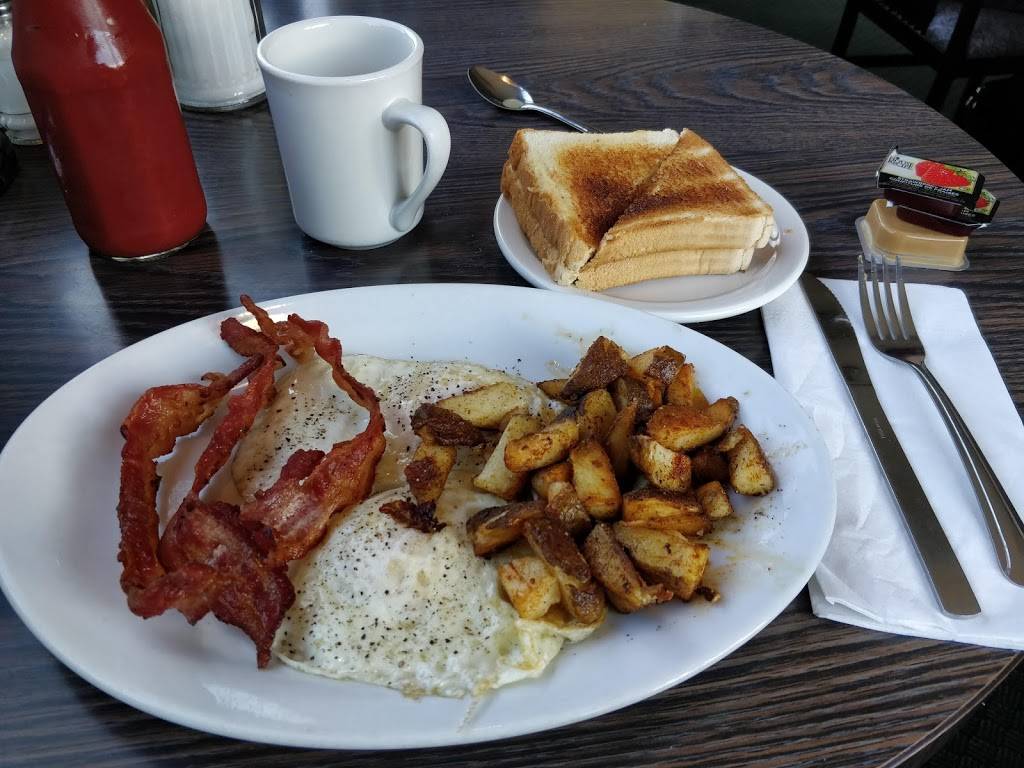 St Clair Riverview Restaurant | restaurant | 1548 St Clair Pkwy, Courtright, ON N0N 1H0, Canada | 5198672071 OR +1 519-867-2071